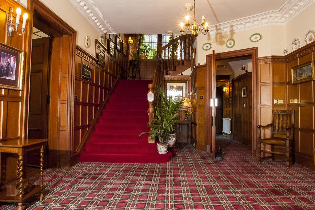 Tigh Na Sgiath Country House Hotel Grantown-on-Spey ภายนอก รูปภาพ